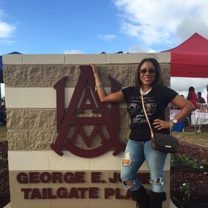 Meet your Posher, Natalie